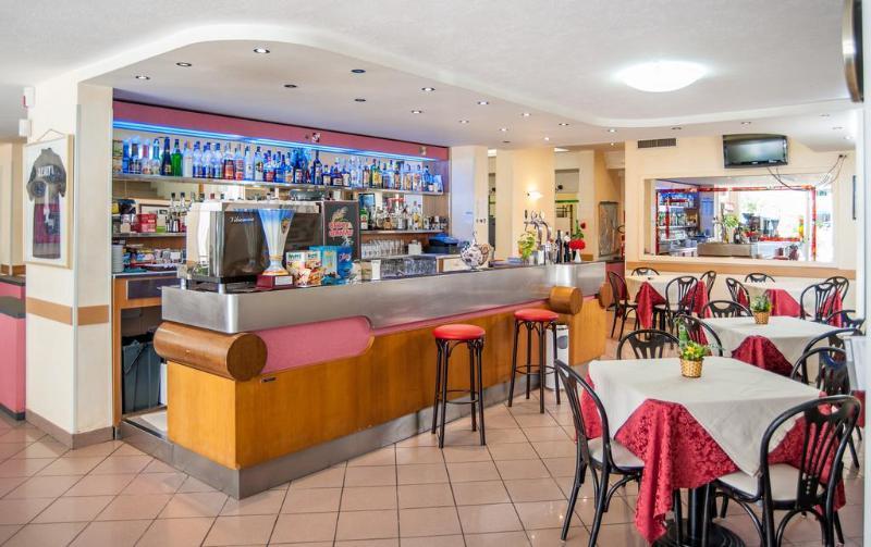 Hotel Bagli Римини Экстерьер фото