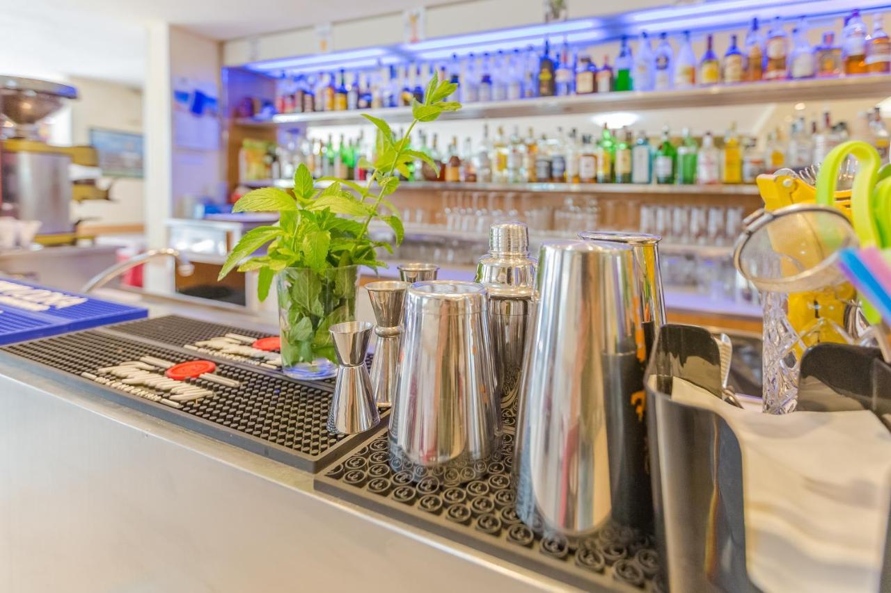 Hotel Bagli Римини Экстерьер фото