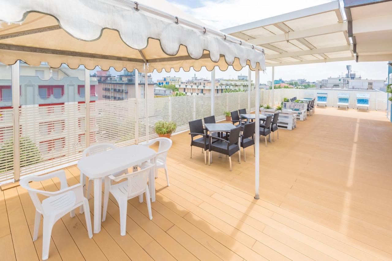 Hotel Bagli Римини Экстерьер фото