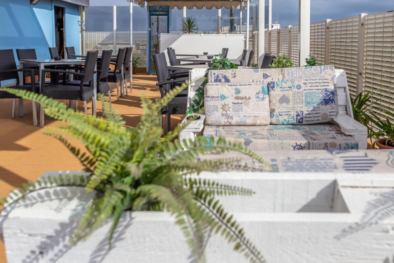 Hotel Bagli Римини Экстерьер фото