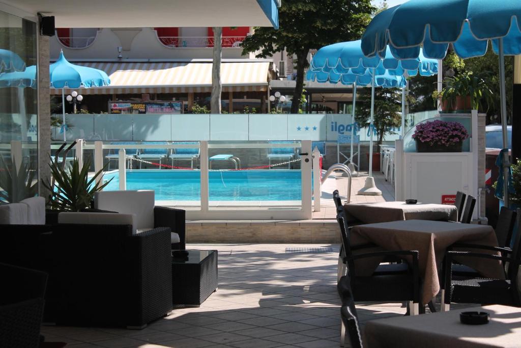 Hotel Bagli Римини Экстерьер фото